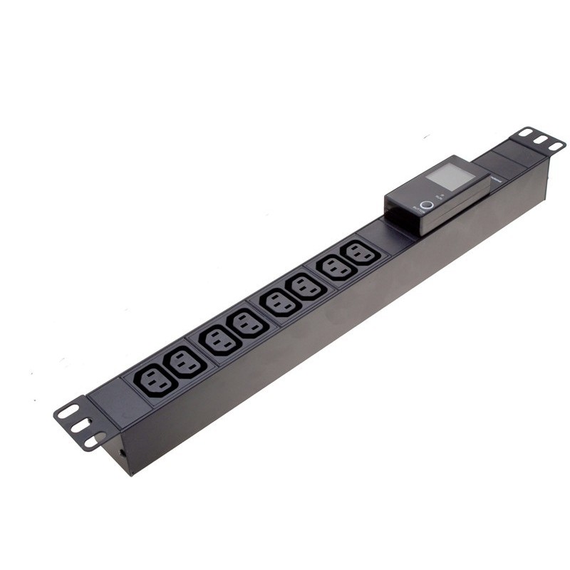 PDU-strømskinne med LCD-skjerm 8 x C13 IEC-hunkontakter, strøm-, spennings- og effektmåling