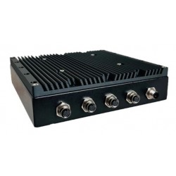 IP67 vifteløs boks-PC, formfaktor for Mini-ITX MB med IP67-kabler, med M12-kontakter