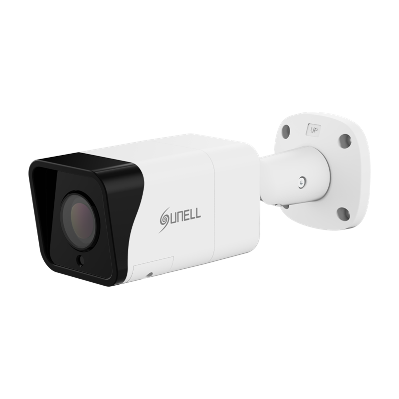 4MP IP camera with 2.7 - 13.5mm zoom, IR light up to 40m, 12VDC/PoE